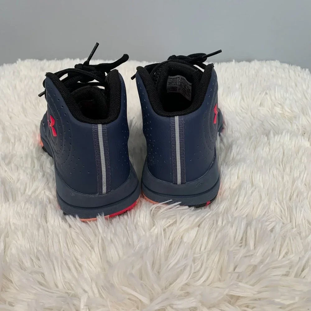 Under‎ Armour 2019 jet basket ball sneakers size 4Y
